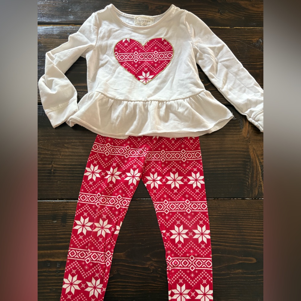 btween Red and White Heart Matching Set